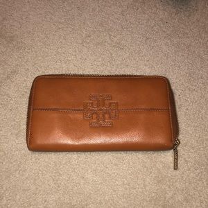 Tory Burch wallet